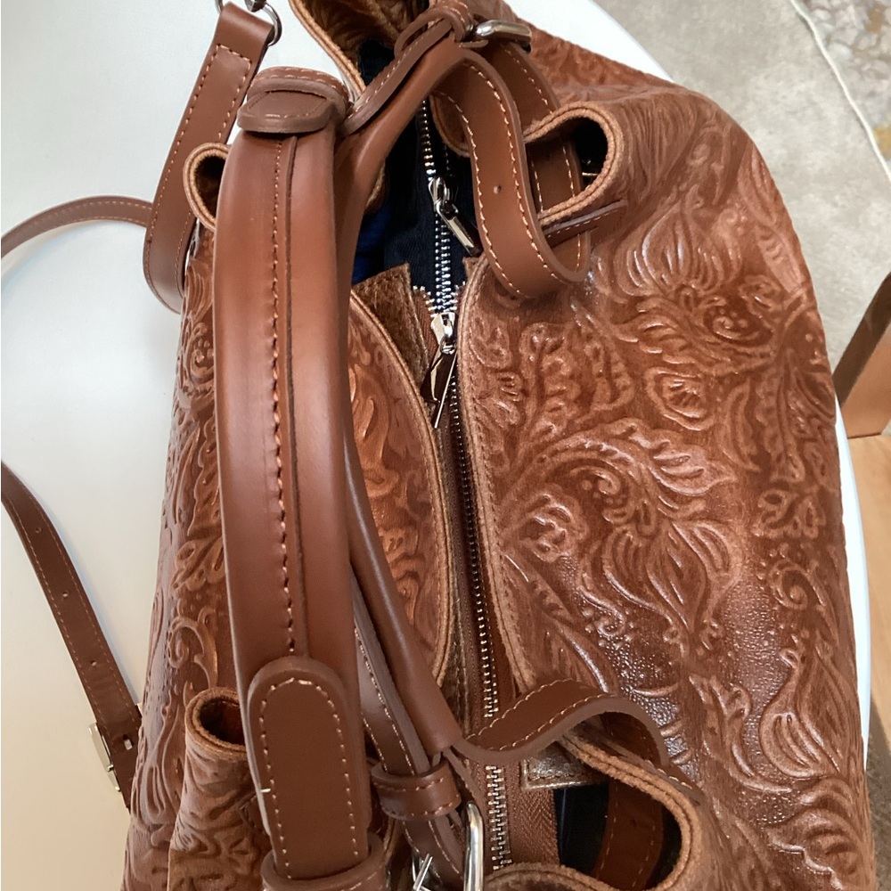#585 Isadora Italian Leather Large Embossed Floral Leather Shoulder Bag - - Picture 7 of 16